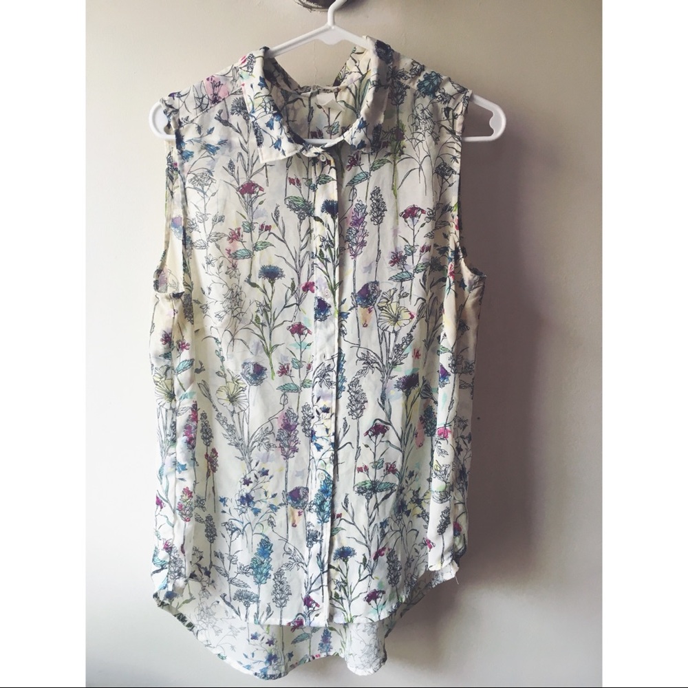 H&M sleeveless floral sheer button up shirt